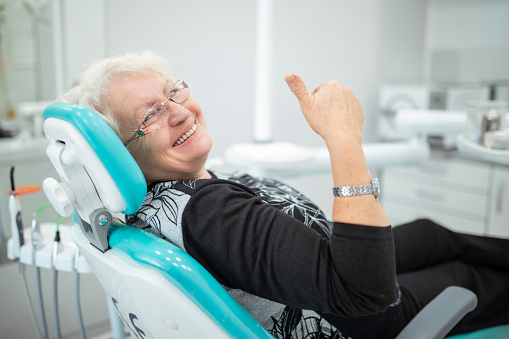 La santé bucco-dentaire chez les personnes âgées