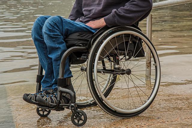 Pourquoi souscrire une assurance pour un fauteuil roulant ?