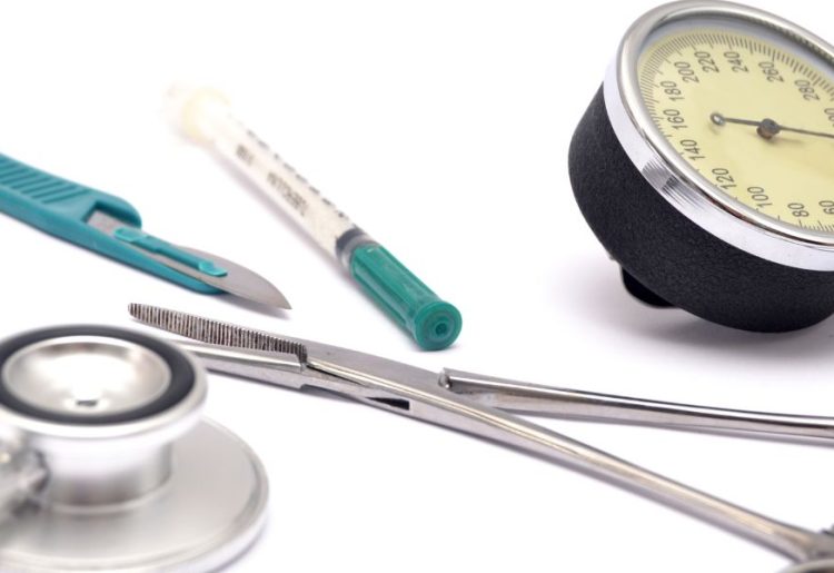 Comment les entreprises de vente de matériel médical peuvent-elles cibler les professionnels de la santé ?