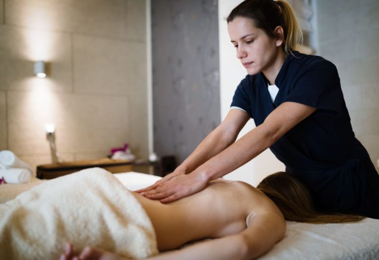 Quels problèmes de santé peut-on traiter avec un massage thérapeutique ?