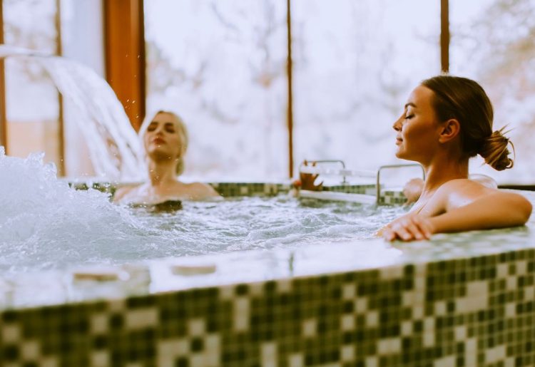 Les bains à remous thérapeutiques : Une expérience relaxante pour soulager le stress
