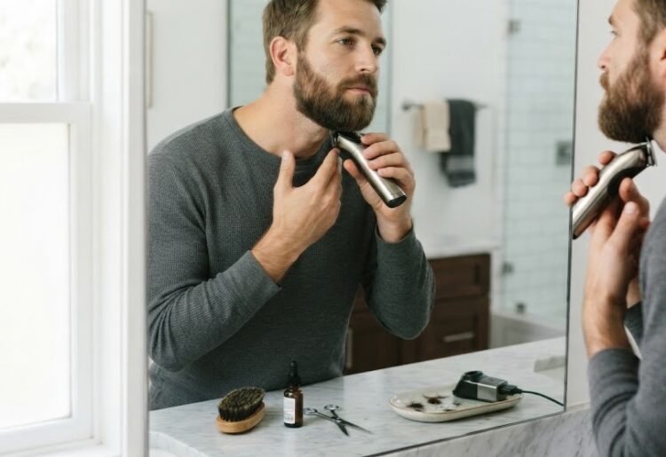 Entretenir la taille de sa barbe entre deux rendez-vous
